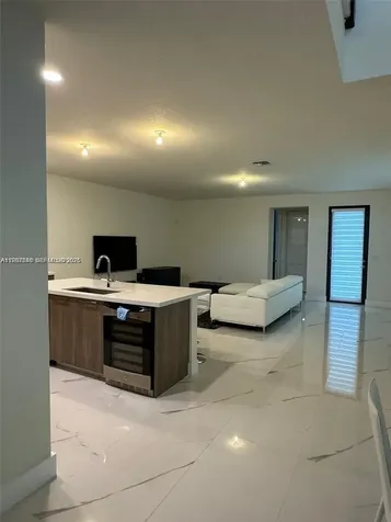 10376 NW 76th Terrace Doral FL 33178