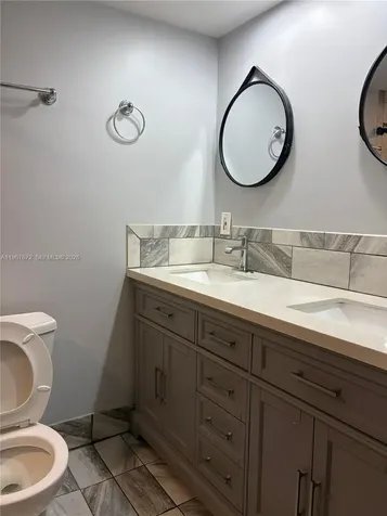 702 Sunny Pine Way Green Acres FL 33415