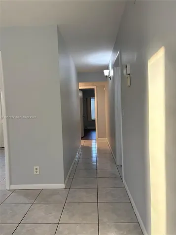 702 Sunny Pine Way Green Acres FL 33415