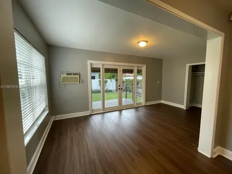 3350 SW 29th Street Miami FL 33133