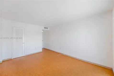 8000 Harding Avenue Miami Beach FL 33141