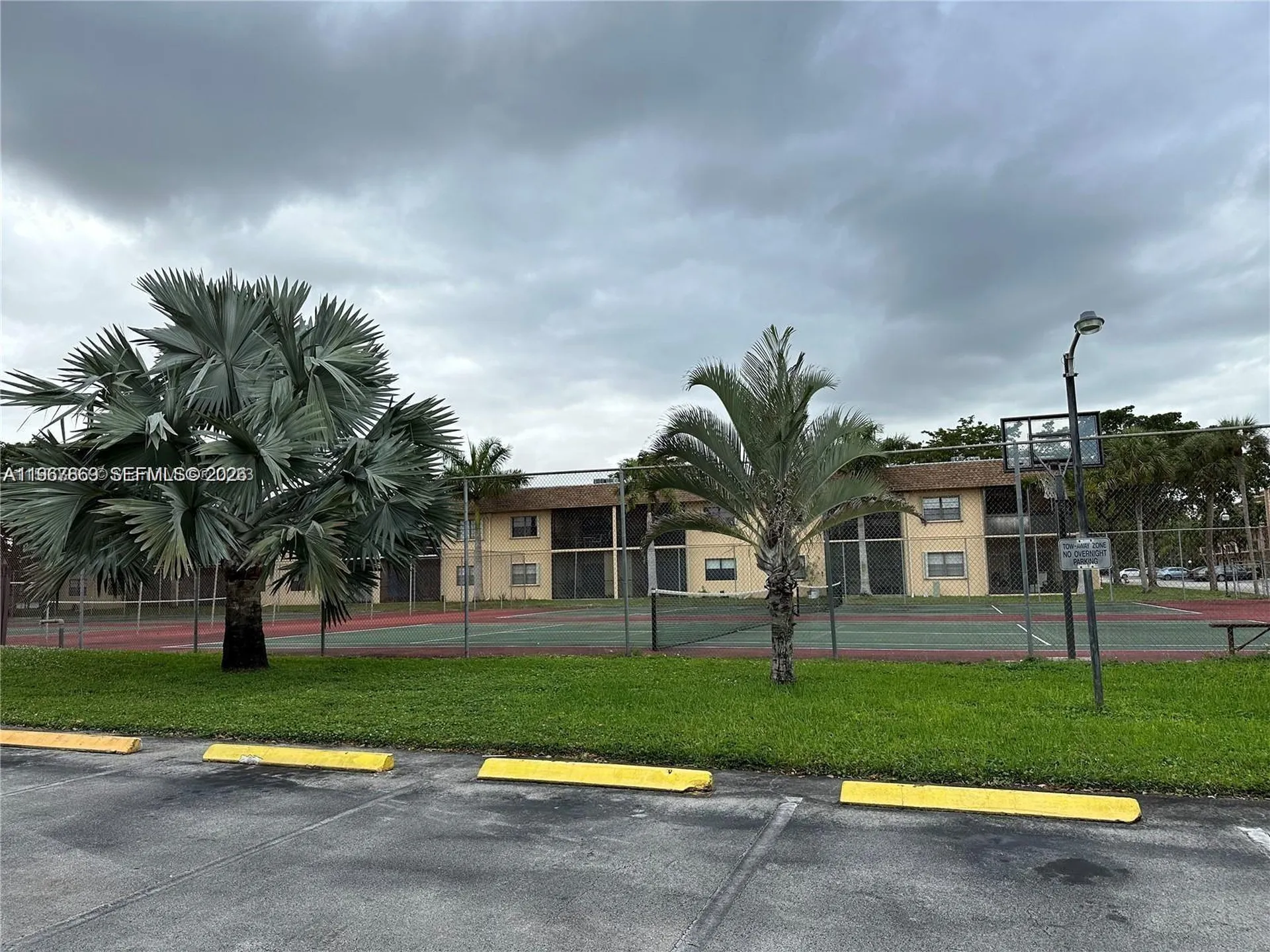 200 Ashbury Road Hollywood FL 33024