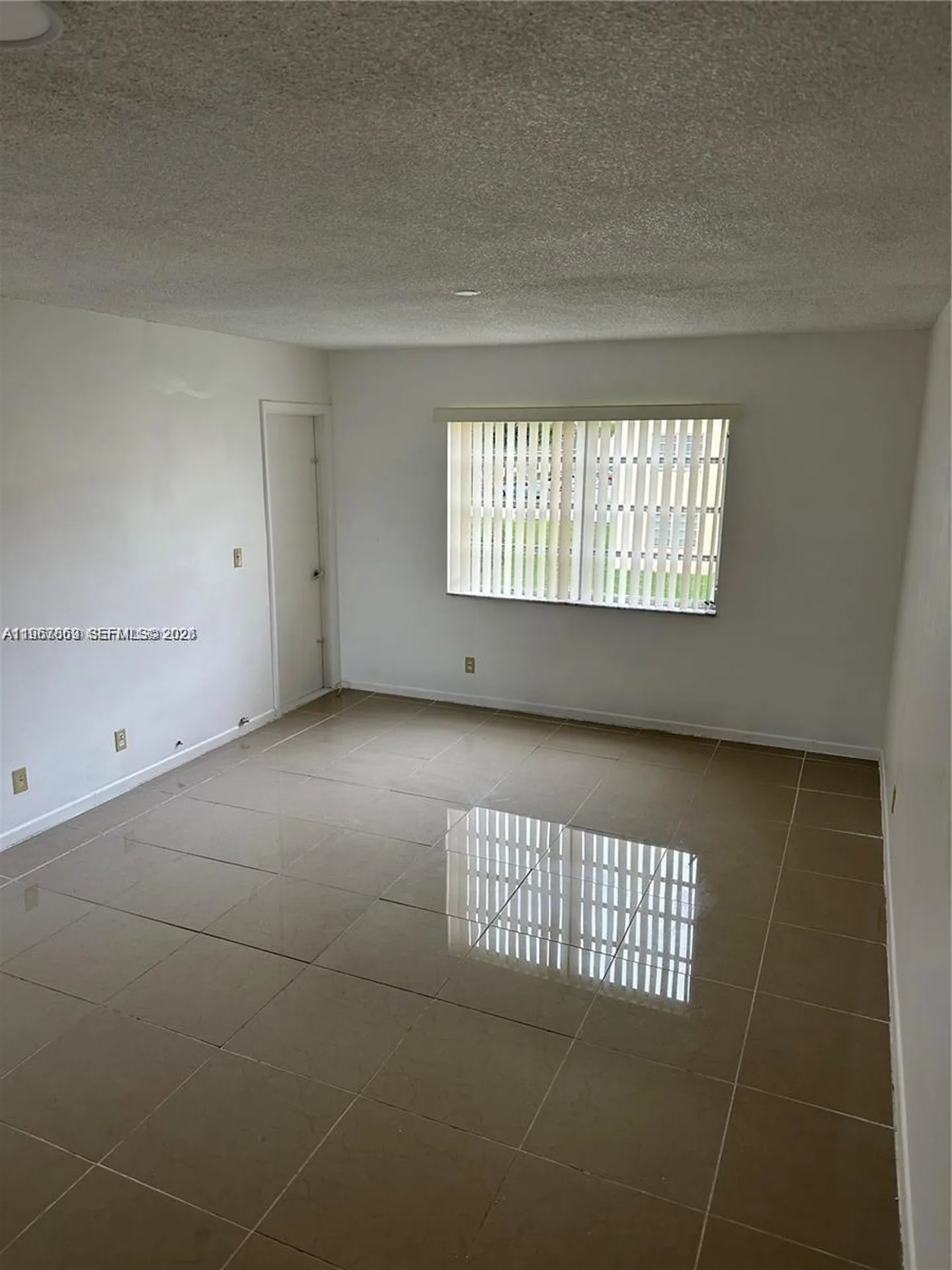200 Ashbury Road Hollywood FL 33024