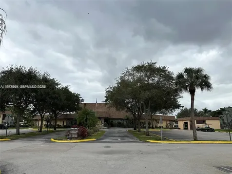 200 Ashbury Road Hollywood FL 33024