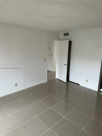 200 Ashbury Road Hollywood FL 33024