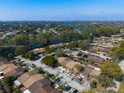 10341 Orange Court Pembroke Pines FL 33026