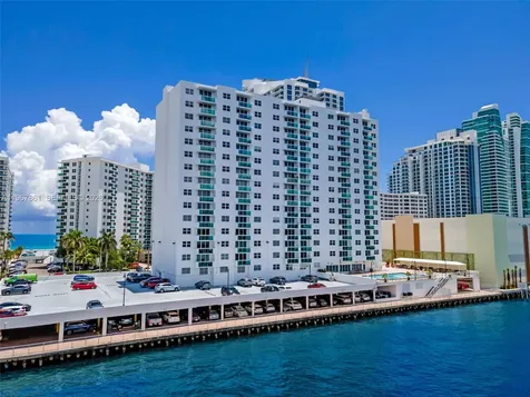 3000 S Ocean Drive Hollywood FL 33019