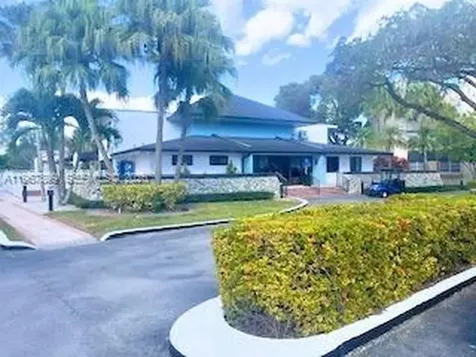 7705 SW 86th Street Miami FL 33143