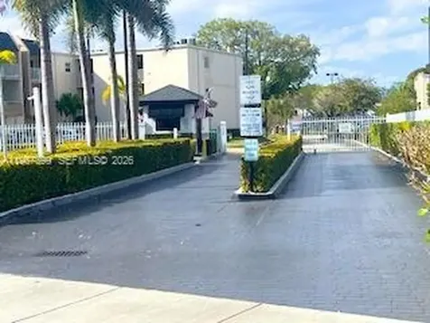 7705 SW 86th Street Miami FL 33143