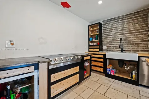 296 Navajo Street Miami Springs FL 33166