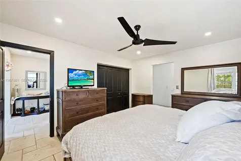 296 Navajo Street Miami Springs FL 33166