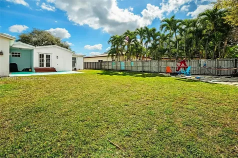 296 Navajo Street Miami Springs FL 33166