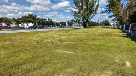 28,000 Square Feet Of Vacant Land Available For Sale Palmetto Bay FL 33157