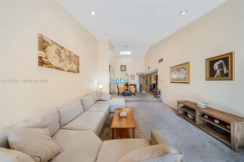 567 NE 199th Terrace Miami FL 33179