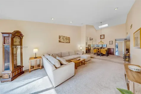 567 NE 199th Terrace Miami FL 33179