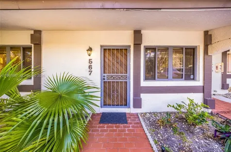 567 NE 199th Terrace Miami FL 33179