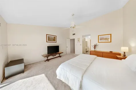 567 NE 199th Terrace Miami FL 33179