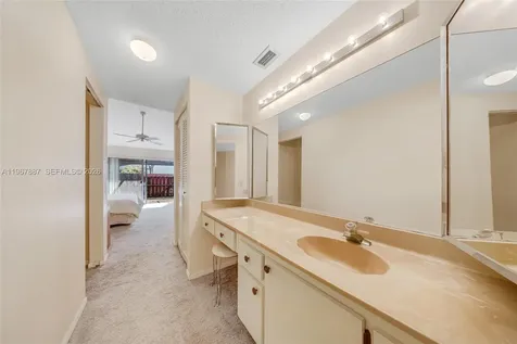 567 NE 199th Terrace Miami FL 33179