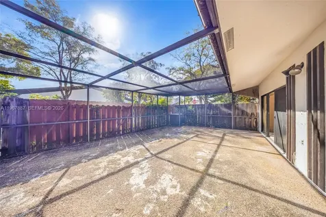 567 NE 199th Terrace Miami FL 33179