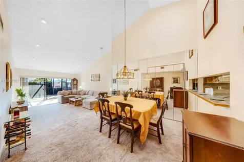 567 NE 199th Terrace Miami FL 33179