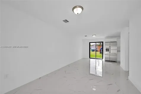 673 NW 14th Street Florida City FL 33034