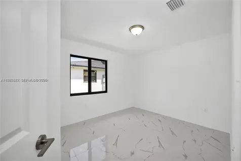 673 NW 14th Street Florida City FL 33034