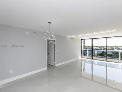 20505 E Country Club Drive Aventura FL 33180