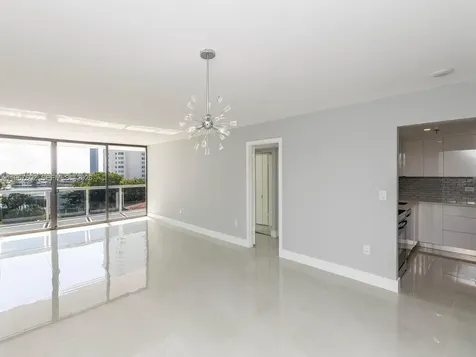 20505 E Country Club Drive Aventura FL 33180