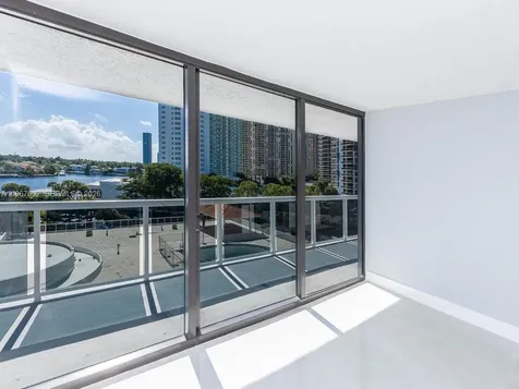 20505 E Country Club Drive Aventura FL 33180