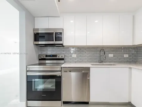 20505 E Country Club Drive Aventura FL 33180