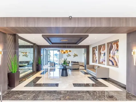 20505 E Country Club Drive Aventura FL 33180