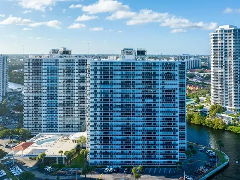 20505 E Country Club Drive Aventura FL 33180