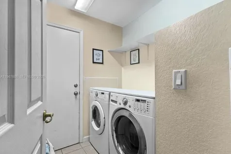3059 Waddell Avenue West Palm Beach FL 33411