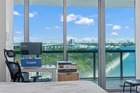 888 Biscayne Boulevard Miami FL 33132