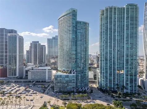 888 Biscayne Boulevard Miami FL 33132