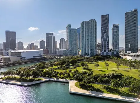 888 Biscayne Boulevard Miami FL 33132
