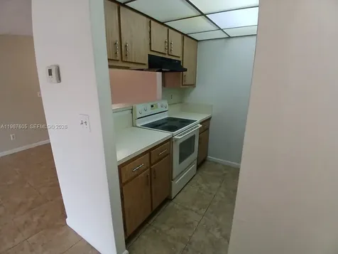 5901 Washington Street Hollywood FL 33023