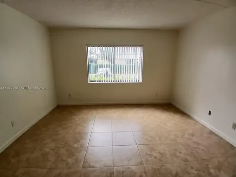5901 Washington Street Hollywood FL 33023