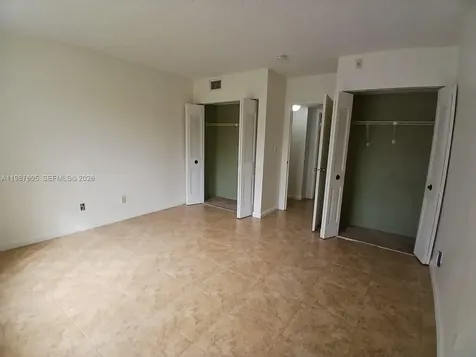 5901 Washington Street Hollywood FL 33023