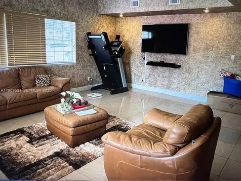735 NE 152nd Street Miami FL 33162