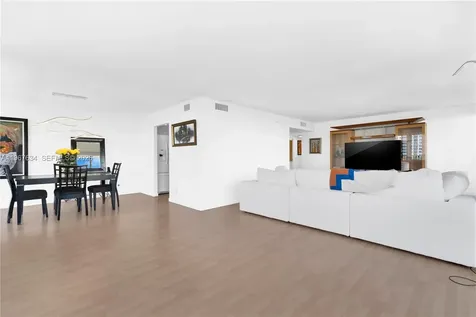 600 Parkview Drive Hallandale Beach FL 33009