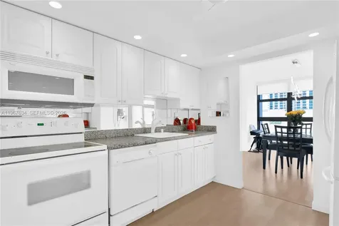 600 Parkview Drive Hallandale Beach FL 33009