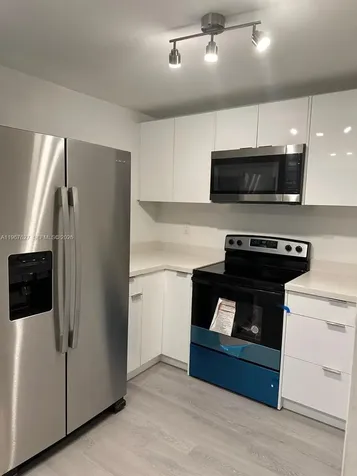 210 SW 11th Street Miami FL 33130