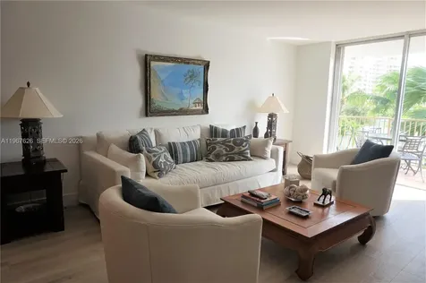 210 Sea View Drive Key Biscayne FL 33149
