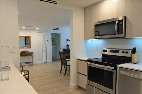 210 Sea View Drive Key Biscayne FL 33149