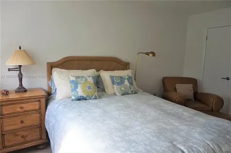 210 Sea View Drive Key Biscayne FL 33149