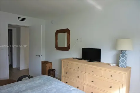 210 Sea View Drive Key Biscayne FL 33149