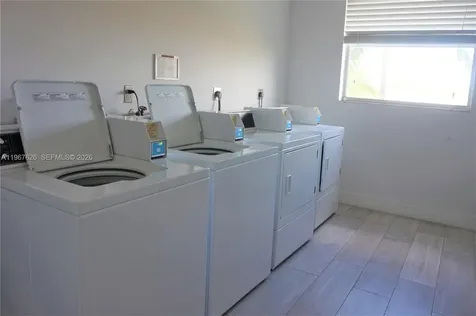 210 Sea View Drive Key Biscayne FL 33149