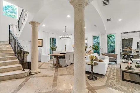 2752 Brickell Court Miami FL 33129