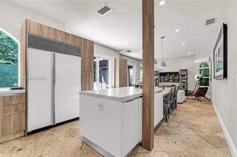 2752 Brickell Court Miami FL 33129